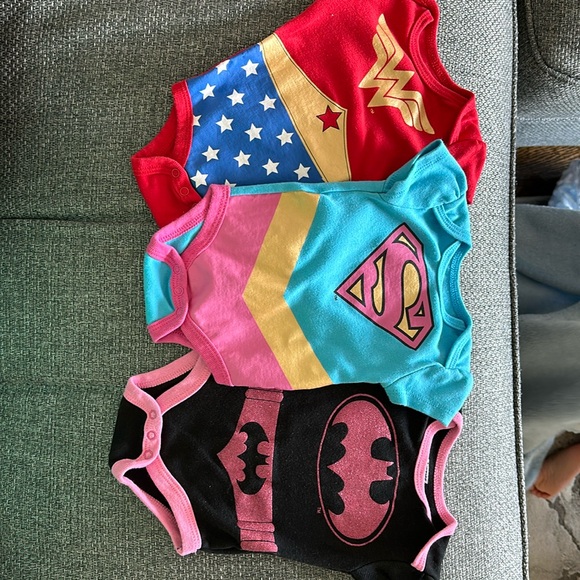Set of 3 Justice League Girls’ Onesies, Size 0-3 months - Picture 1 of 5